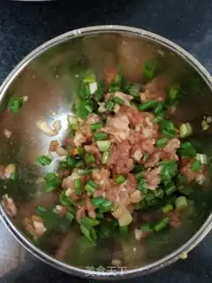 Make Four-Girl dumplings step 2
