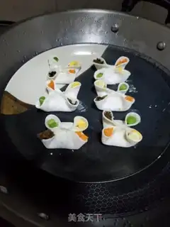 Make Four-Girl dumplings step 6