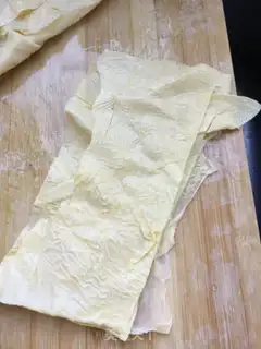Make Hot cabbage with bean-spill mushroom rolls step 0