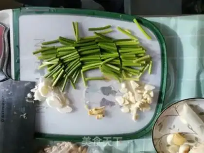 Make Garlic fried meat step 2