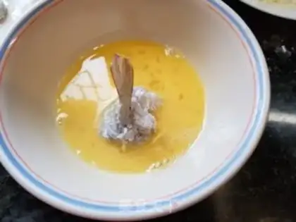 Make Pixie-tail shrimp ball step 8