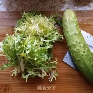 Make Qucumber with gills and cucumbers step 0
