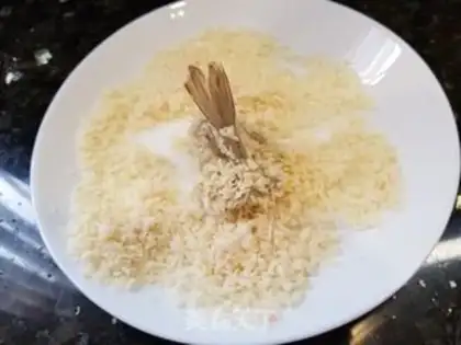 Make Pixie-tail shrimp ball step 9