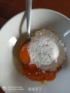 Make Pumpkin cheeseberries step 2