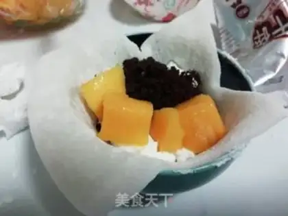 Make A simple snowberry step 11