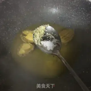 Make The gold soup abalone step 10