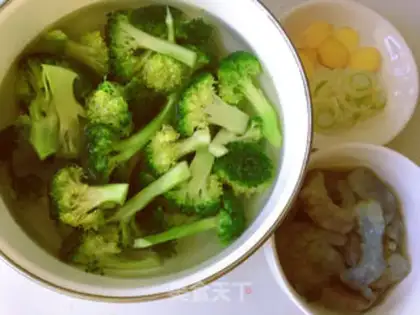 Make Shrimp balls with broccoli step 3