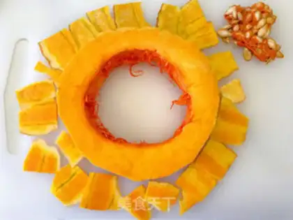 Make Pumpkin medicine is sweet and sweet step 1