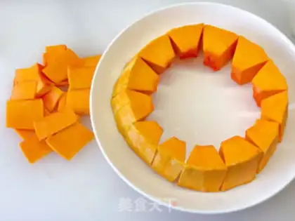 Make Pumpkin medicine is sweet and sweet step 2