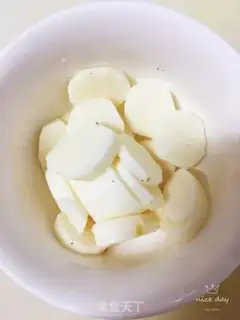 Make Black Sesame Mountain medicine step 1