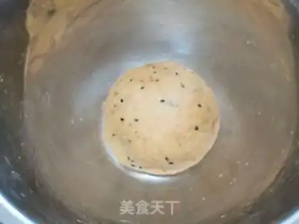 Make A wide-spread southern egg step 3