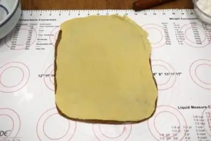 Make Snack cat ears step 5