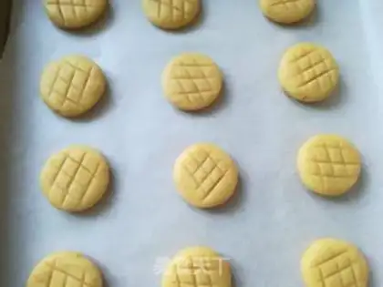 Make Almond cookies step 7