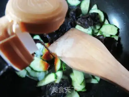 Make Black Muer makes cucumbers step 4