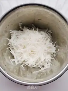 Make radish pork bun step 2