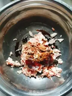 Make radish pork bun step 4