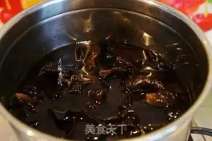 Make Spicy black ear step 2