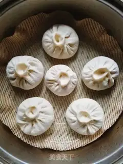 Make radish pork bun step 12