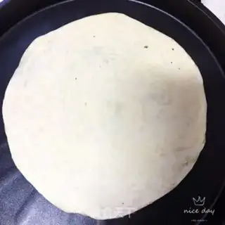 Make Hand-picked pie and lunch meat step 1