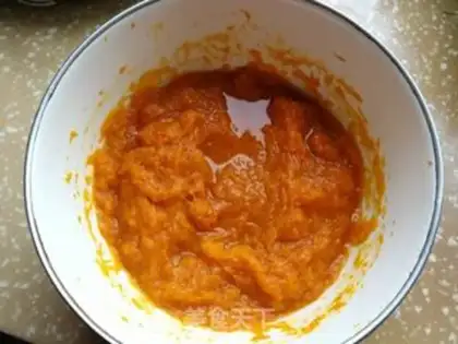 Make Pumpkin nuts and sugar buns step 0