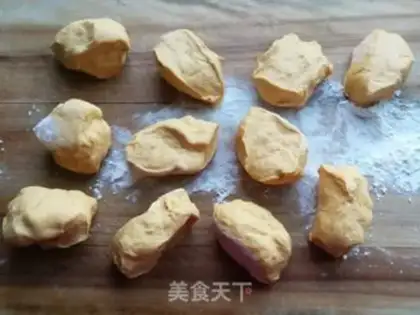 Make Pumpkin nuts and sugar buns step 5