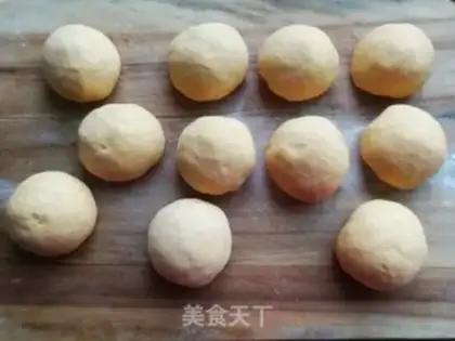 Make Pumpkin nuts and sugar buns step 7
