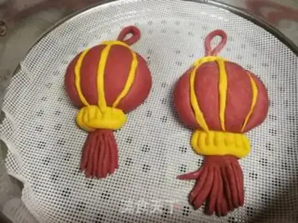 Make Big red lanterns are up high step 8