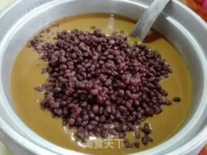 Make Cracked corn, red sugar, red beans step 3