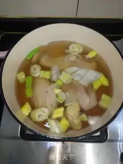Make Ham scrunch chicken leg step 5