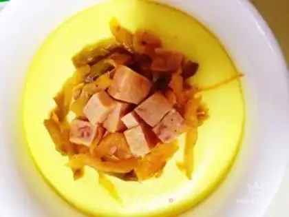 Make Squeeze ham and eggs step 8