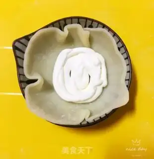 Make Mango cream and snow step 12