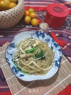 Make The green bean sprouts step 10