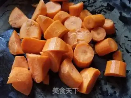 Make Lotus carrot soup step 1