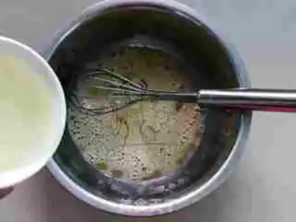 Make Banana walnut marfin step 4