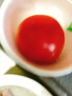 Make Tomato radish and oxen soup step 1