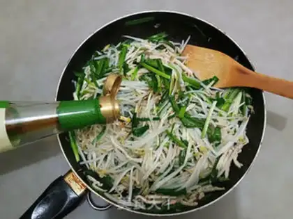 Make Three Spring Rolls step 8