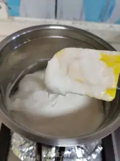 Make Strawberry coconut milk step 3