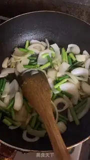 Make Garlic onions for pork step 3