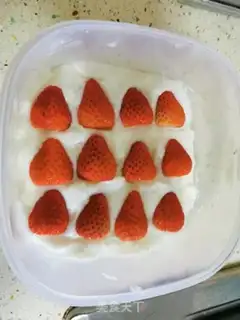Make Strawberry coconut milk step 4