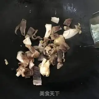Make Red rice, red meat step 1