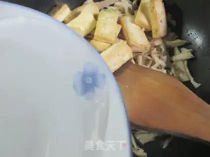 Make Water burns old tofu step 5