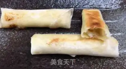 Make Banana Spring Roll step 7