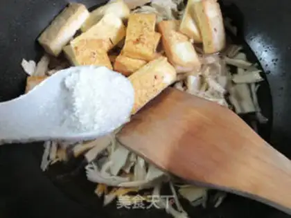 Make Water burns old tofu step 8