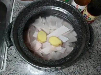 Make Homemade pig skin freeze step 1