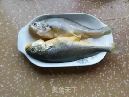 Make Fresh yellow fish step 0
