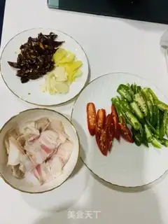Make ♪ Potato peppers are fried back to the pot ♪ step 0