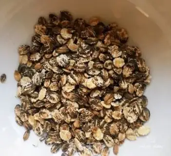 Make The rice oatmeal red date mountain step 1