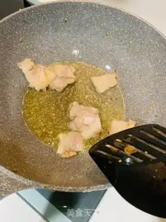Make Five flowers and mustard step 1
