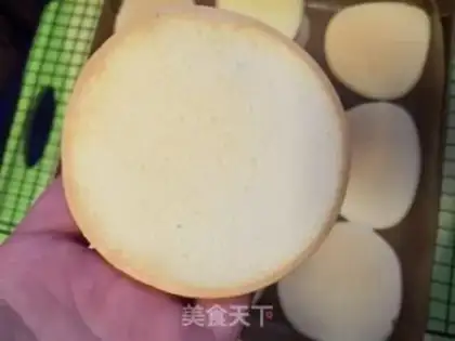 Make Strawberry hug cake step 10