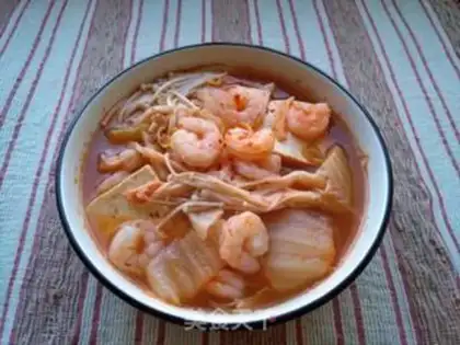Make Korean shrimp pickles soup step 9